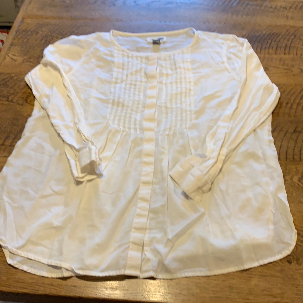 Old Navy Button Down Women’s Blouse